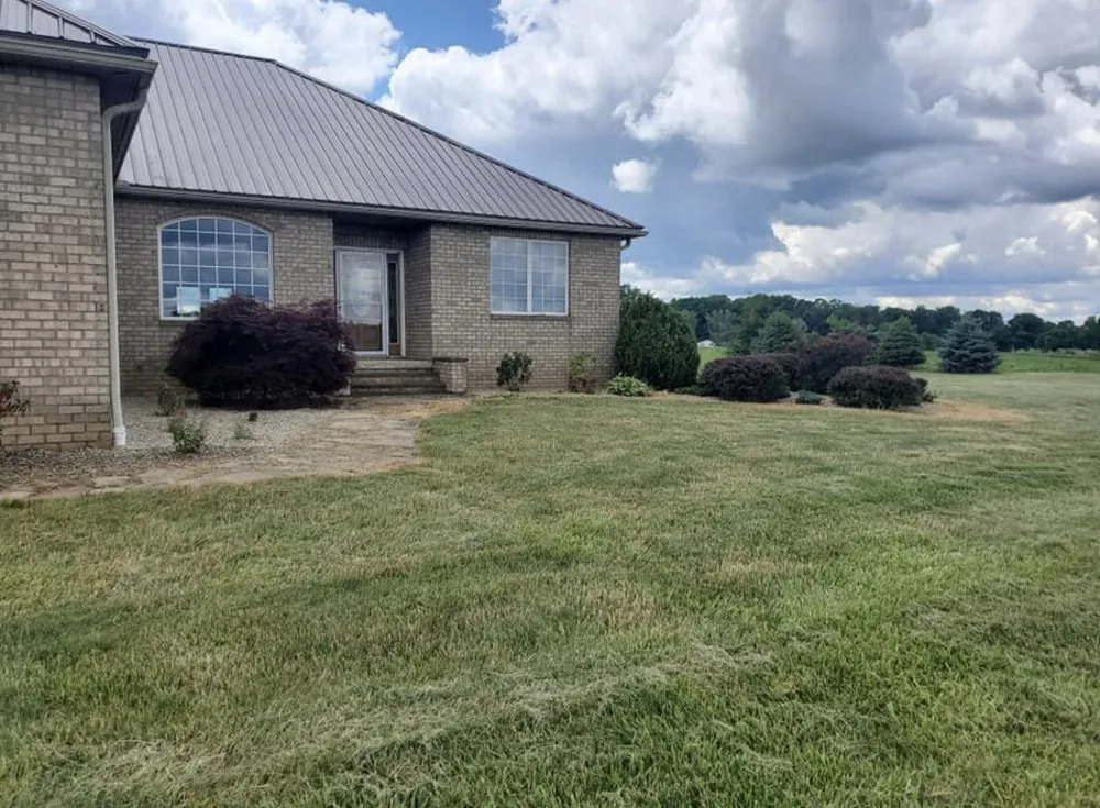 Trusted lawn mowing service experts serving Mansfield, OH - Creative Edge Landscaping and Designs