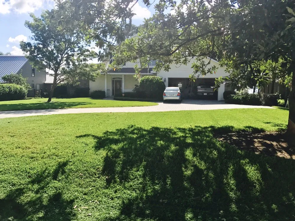 Top-rated outdoor landscaping with custom design across Lakeland, FL - Creative Edge Outdoor Solutions