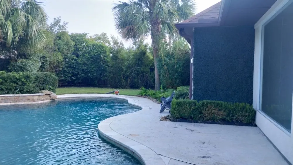 Professional lawn mowing service in Richmond, TX - Creative Environments