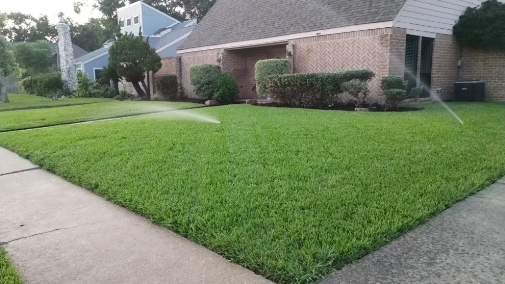 Local landscape design in Richmond, TX by Creative Environments