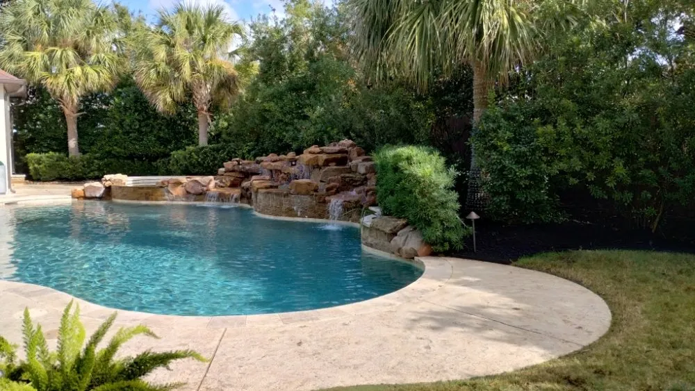 Expert lawn mowing service near you across Richmond, TX - Creative Environments