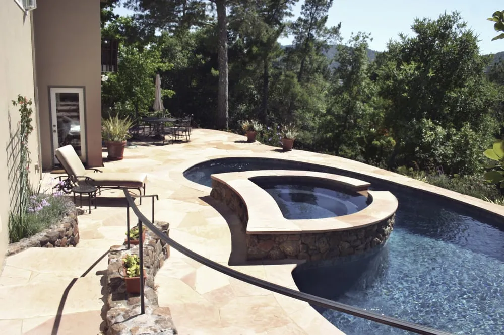 Expert yard maintenance experts serving Sebastopol, CA - Creative Environments