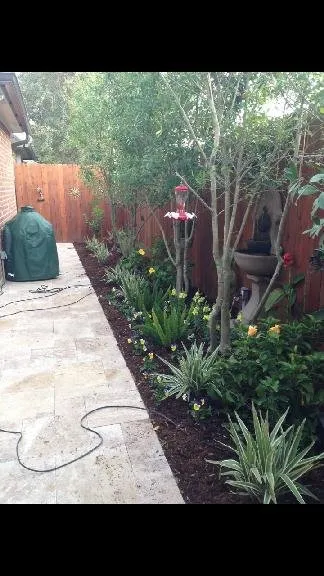 Reliable lawn care service experts serving Lafayette, LA - Creative Exteriors