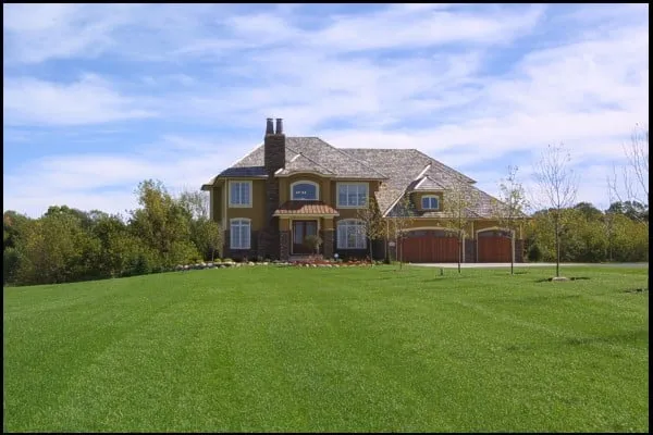 Affordable yard maintenance in Wappingers Falls, NY - Creative Fusion