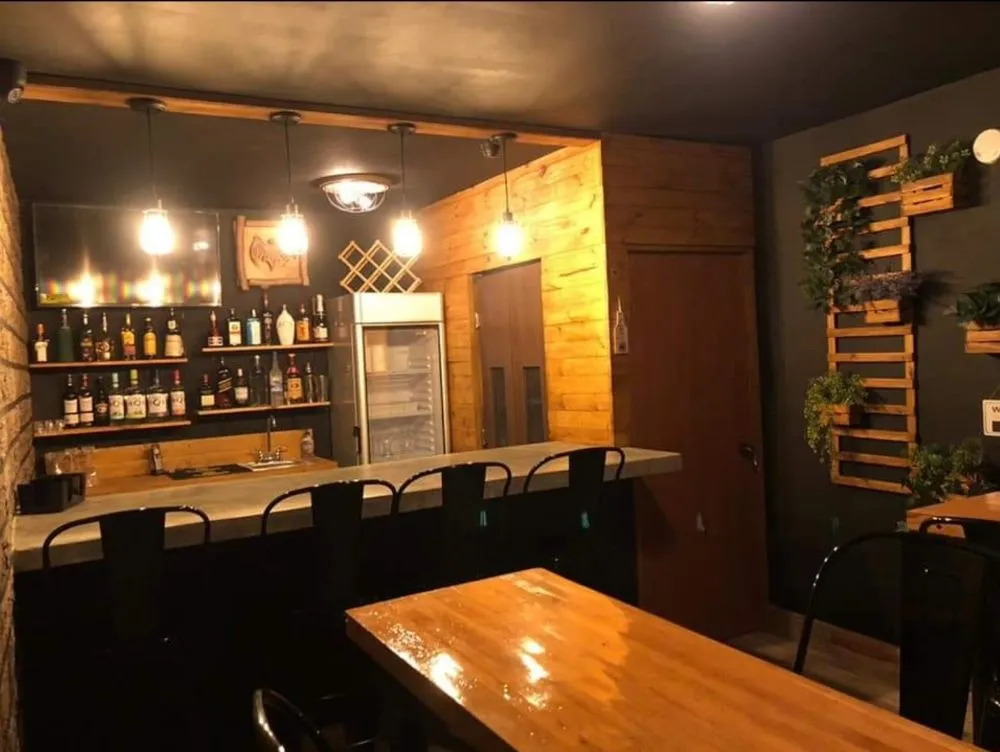 Professional yard maintenance for homes in San Antonio, TX by Creative Gardens & More