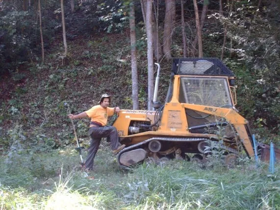 Reliable lawn care service experts serving Palmetto Bay, FL - Creative Greenscapes