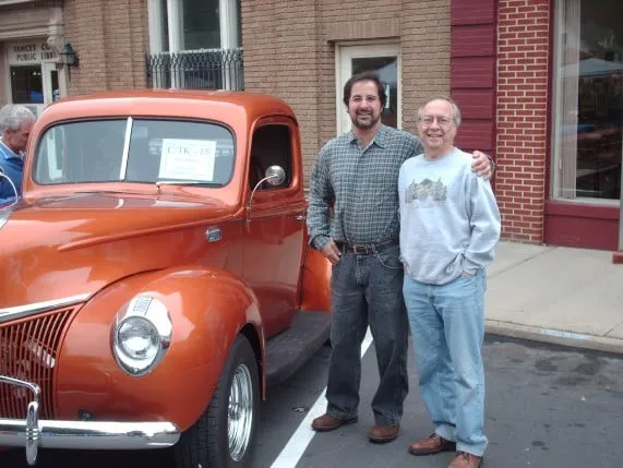 Local lawn mowing service in Palmetto Bay, FL by Creative Greenscapes