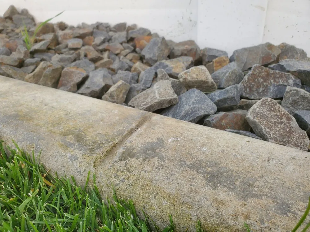 Custom yard cleanup service near you across Antioch, CA - Creative Landscape Borders