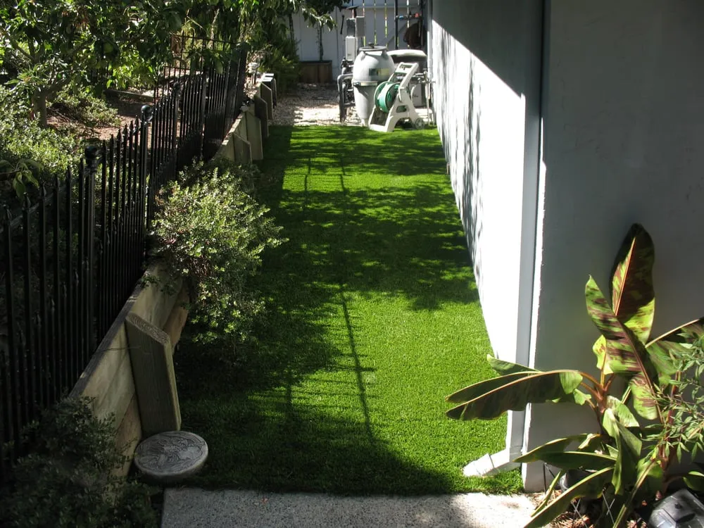 Top-rated outdoor landscaping experts serving Antioch, CA - Creative Landscape Borders