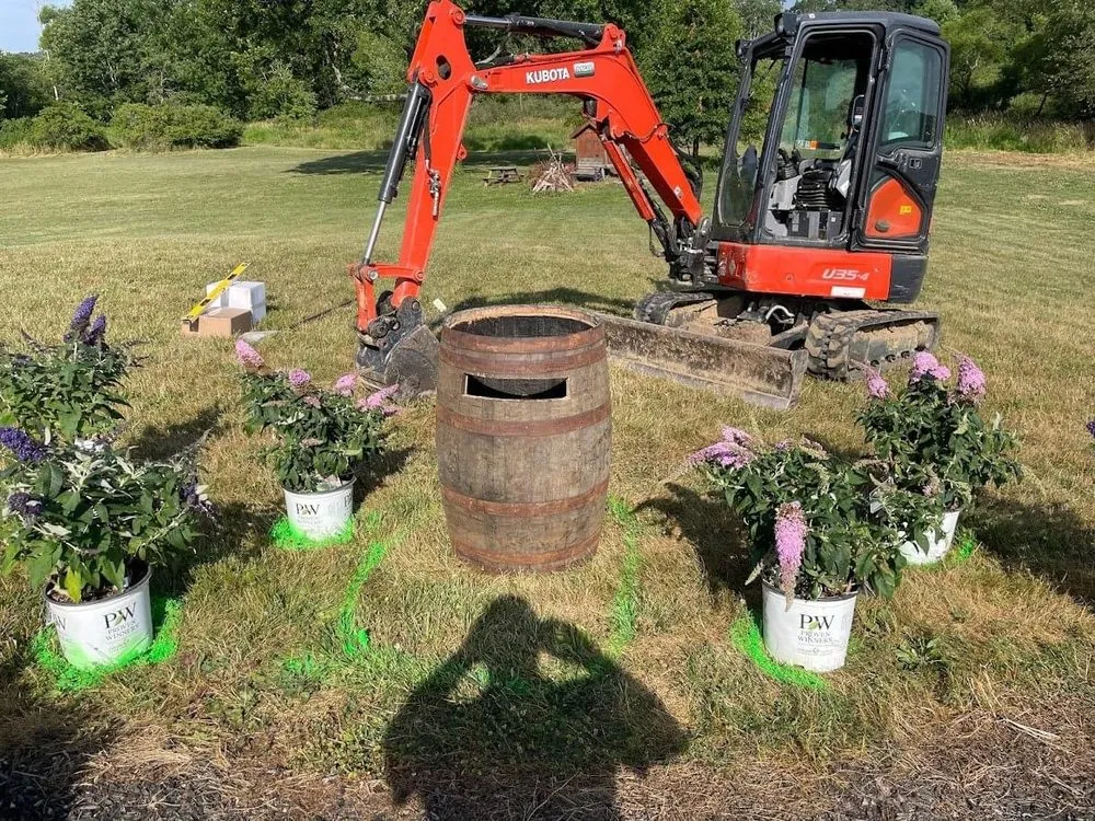 Custom yard cleanup service in Youngstown, OH - Creative Landscape by Design