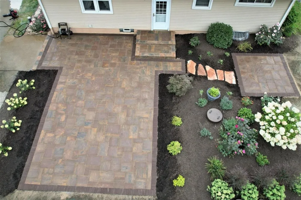 Top-rated lawn mowing service in Youngstown, OH - Creative Landscape by Design