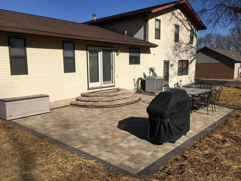 Reliable lawn mowing service in Fairview Heights, IL - Creative Landscapes & Garden Center