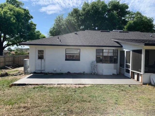 Professional lawn mowing service in Apopka, FL - Creative Landscapes