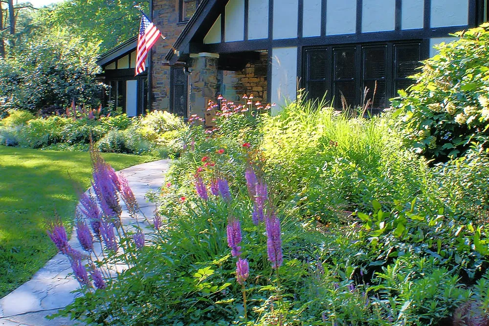 Expert yard cleanup service for year-round maintenance in Media, PA by CREATIVE LANDSCAPES