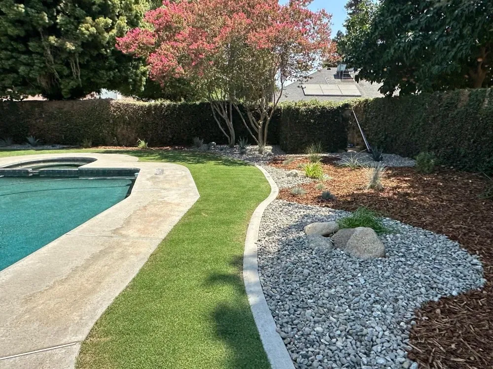Reliable yard maintenance for year-round maintenance in Buttonwillow, CA by Creative Landscaping