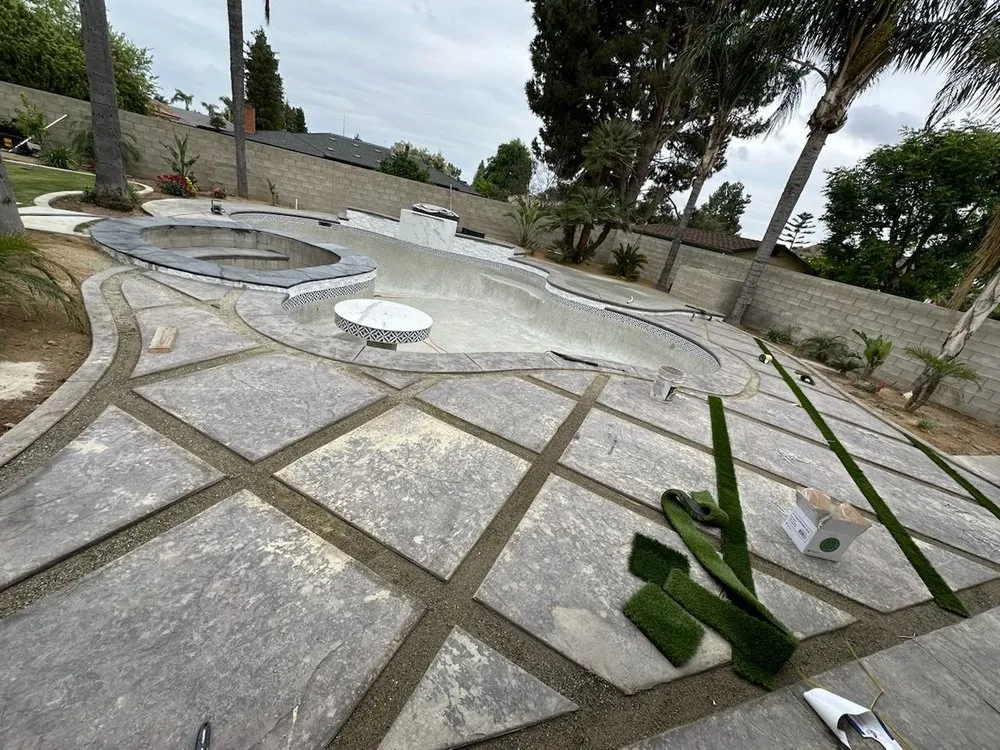 Custom lawn mowing service in Buttonwillow, CA - Creative Landscaping