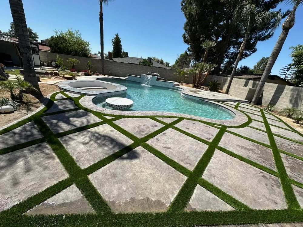Reliable outdoor landscaping experts serving Buttonwillow, CA - Creative Landscaping