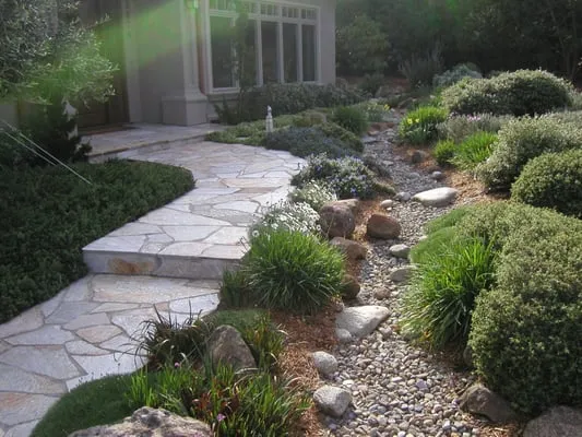 Creative Landscaping Logo