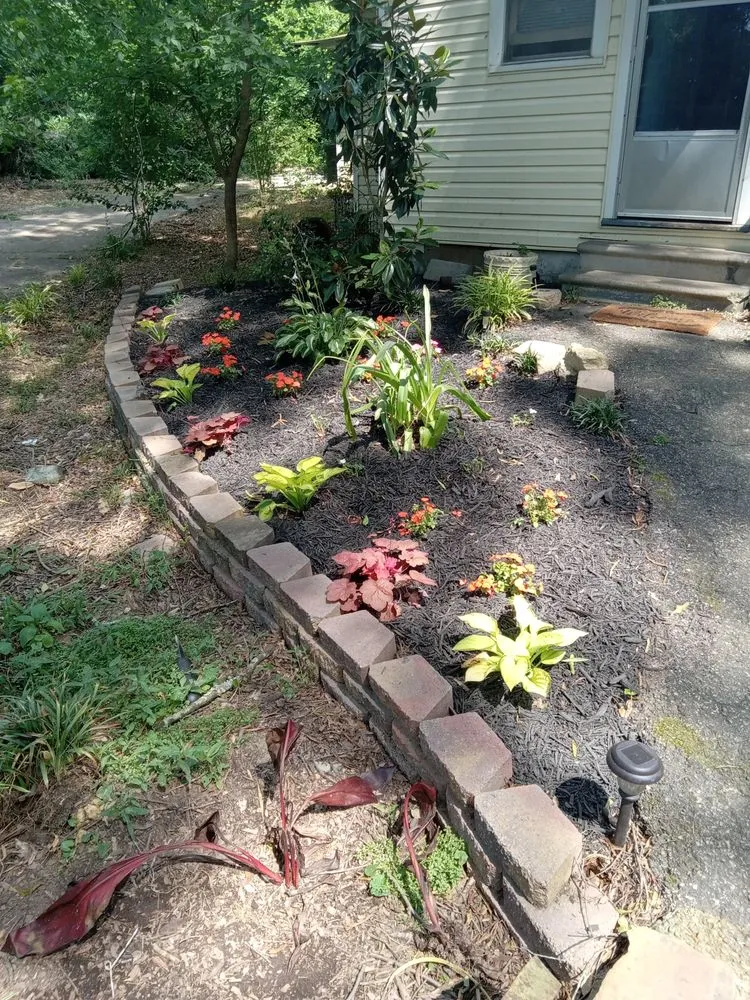 Trusted garden landscaping experts serving Cedartown, GA - Creative Landscaping