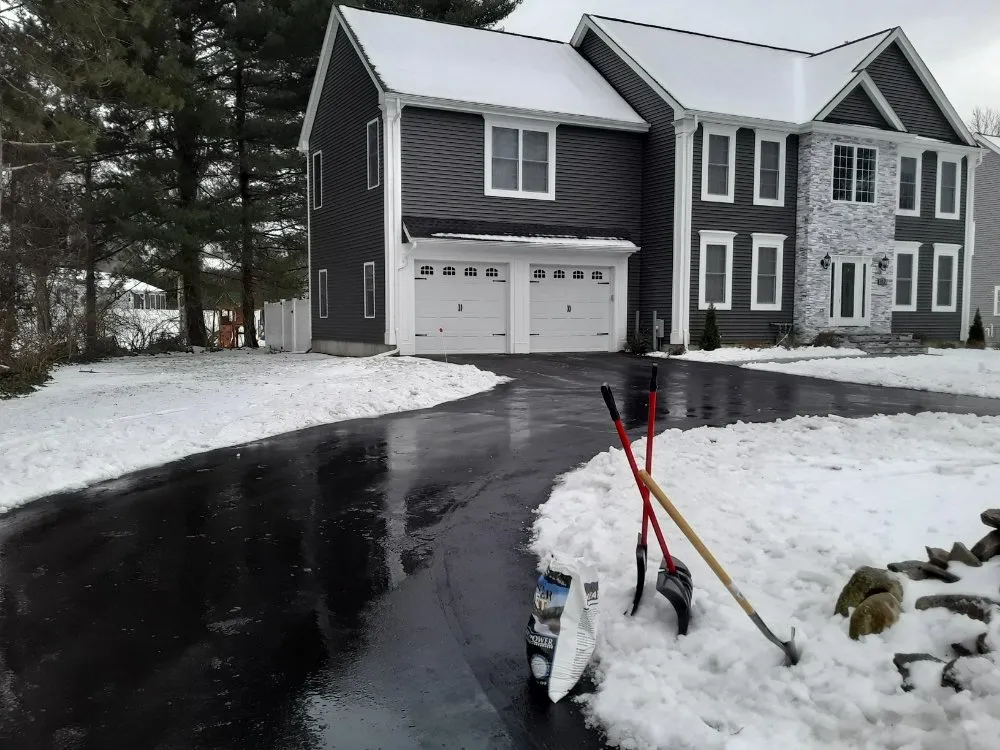 Expert yard cleanup service in New Bedford, MA - CREATIVE LANDSCAPING