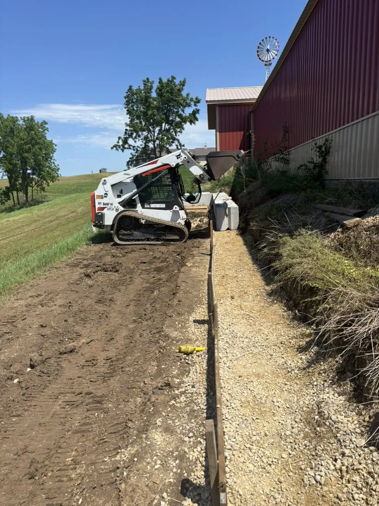 Local garden landscaping for beautiful yards across Prairie du Chien, WI - Creative Landscaping