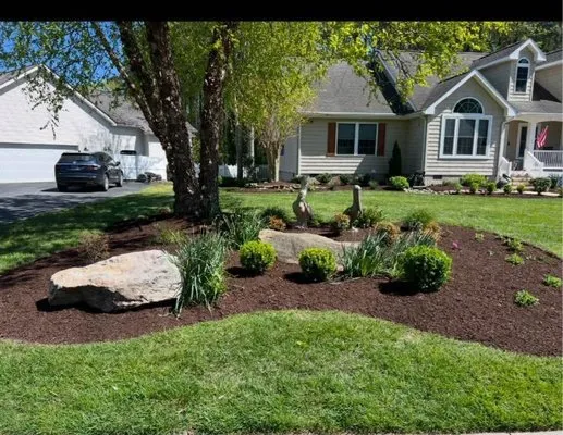 Creative Landscaping Logo