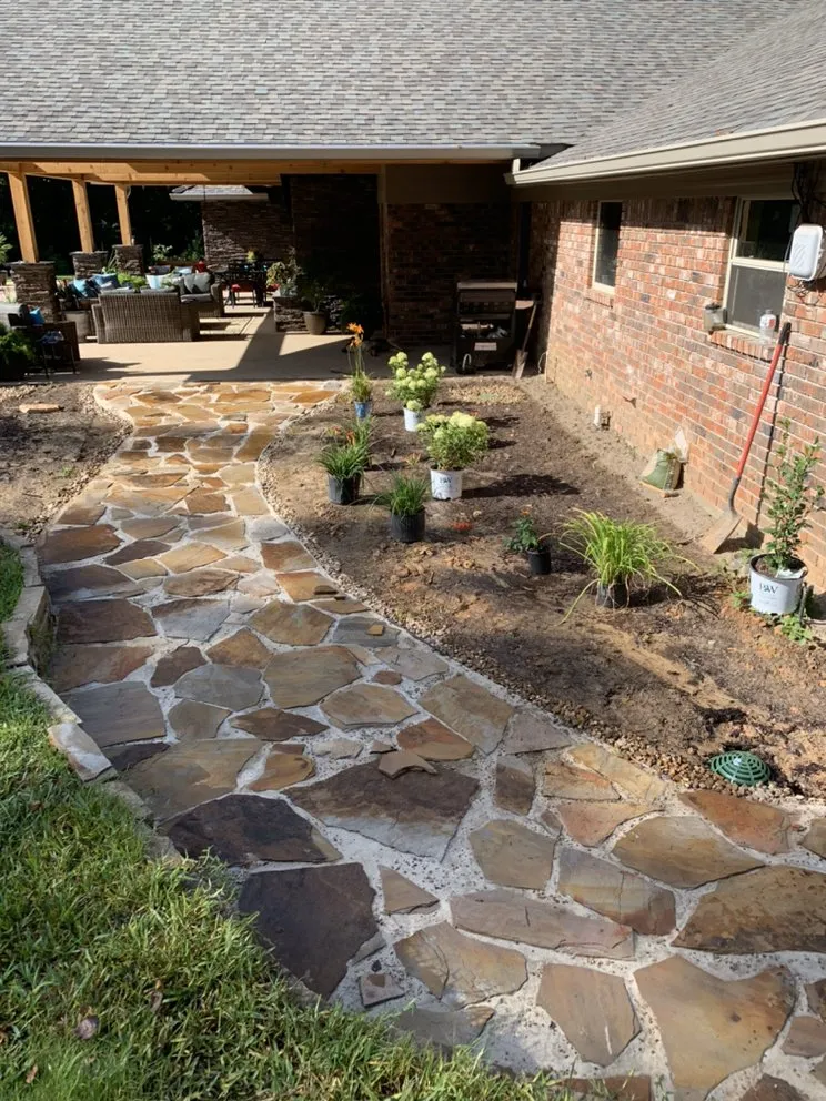 Trusted yard maintenance with custom design across West Monroe, LA - Creative Lawns