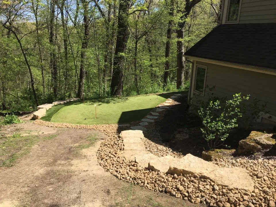 Reliable outdoor landscaping experts serving Bettendorf, IA - Creative Outdoors