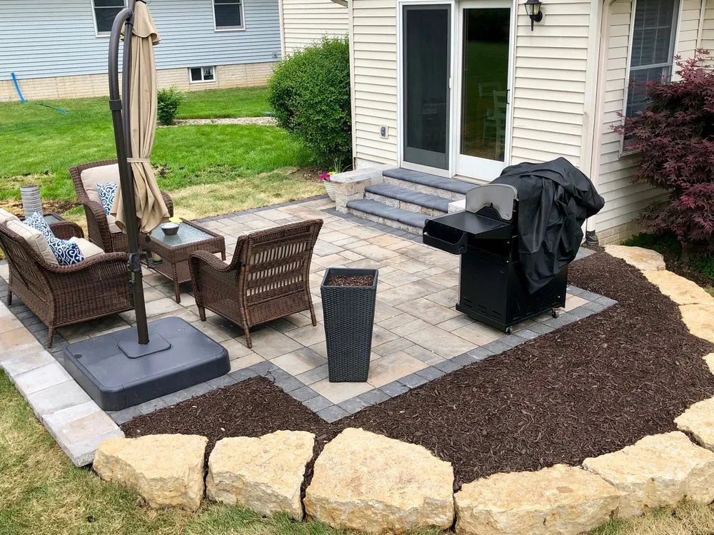 Professional landscaping services in Bettendorf, IA by Creative Outdoors