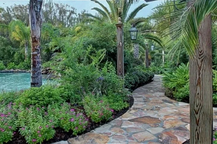 Reliable outdoor landscaping experts serving Slidell, LA - Creative Outdoors