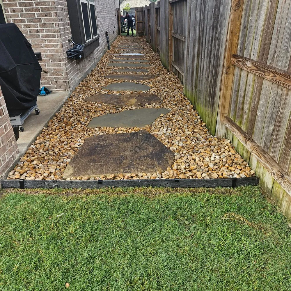 Affordable landscaping services experts serving Magnolia, TX - Creative Reflections Landscape & Maintenance