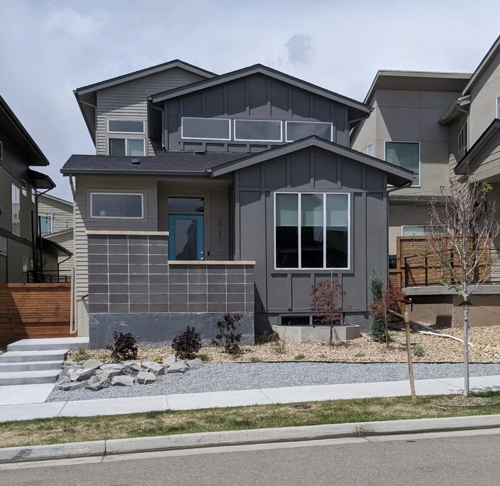 Top-rated lawn care service in Littleton, CO by Creative Scapes