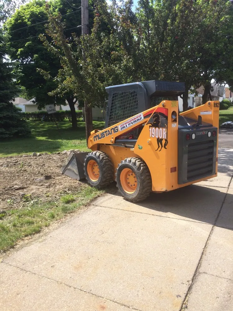 Top-rated lawn mowing service in Buffalo, NY by Creative Snow Removal