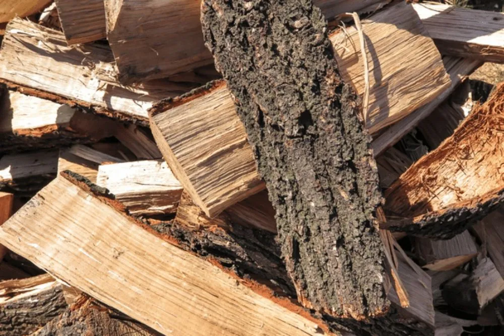 Expert residential landscaping for residential properties in Novi, MI by Creative Stoneworks