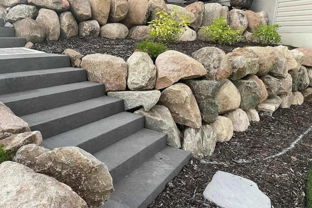 Top-rated landscaping services experts serving Novi, MI - Creative Stoneworks
