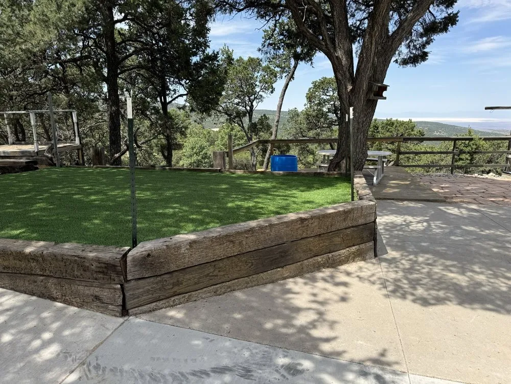 Custom lawn care service for homes across Alamogordo, NM - Creative Touch Landscaping and Design