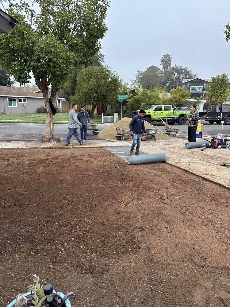 Reliable lawn care service experts serving San Diego, CA - Creative Turf Install