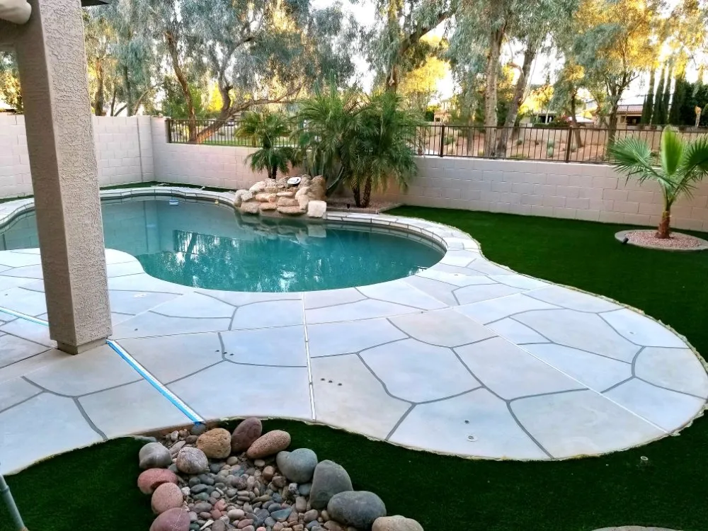 Reliable lawn care service in Surprise, AZ - CreativeTouch Landscaping, Maintenance & Irrigation