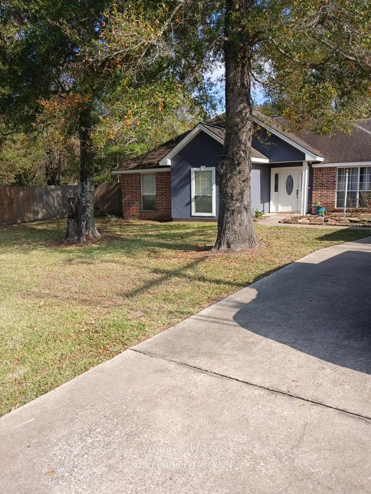 Reliable landscaping services in Beaumont, TX - Credentials Lawn Maintenance