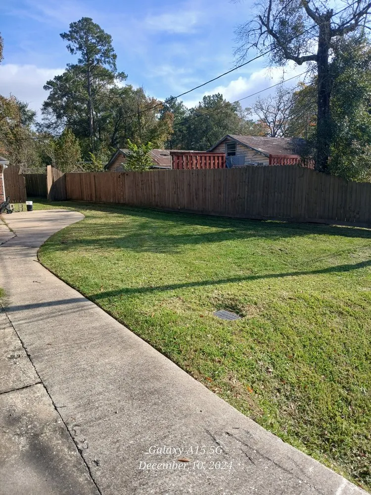 Custom lawn care service for beautiful yards in Beaumont, TX by Credentials Lawn Maintenance