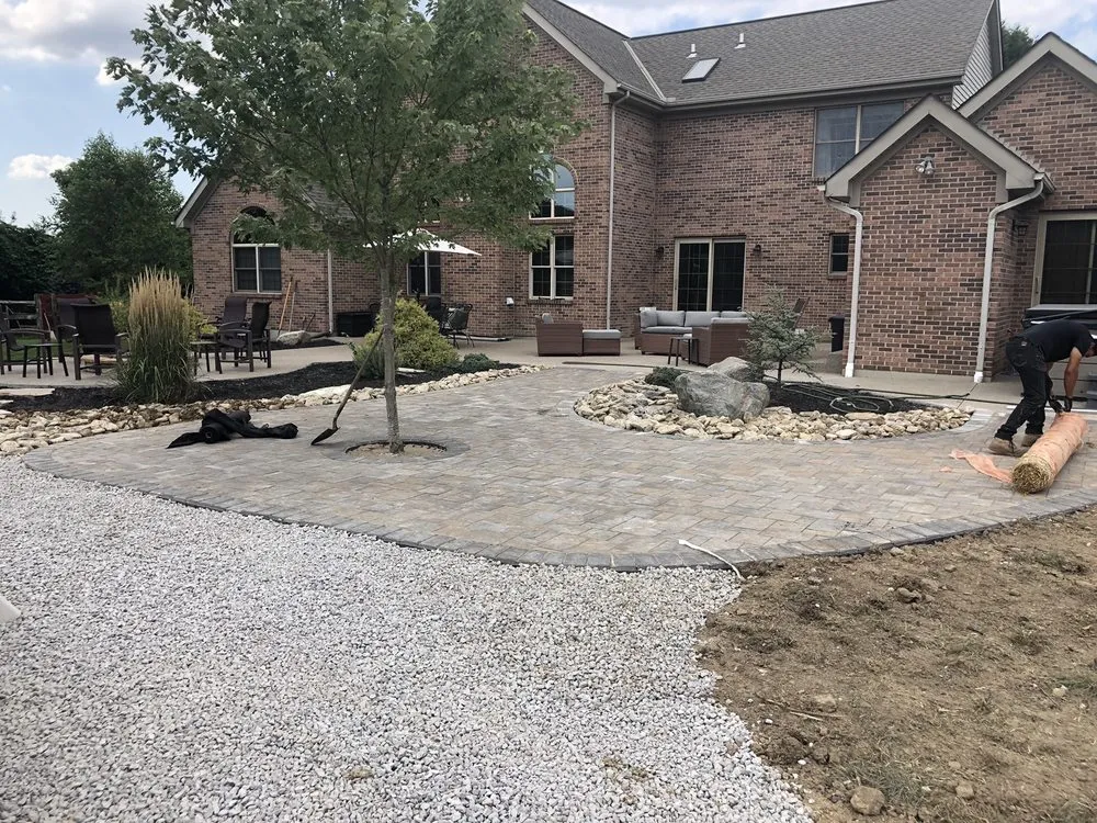 Custom landscaping services experts serving Lebanon, OH - Creech's Lawn & Landscape Garden Center