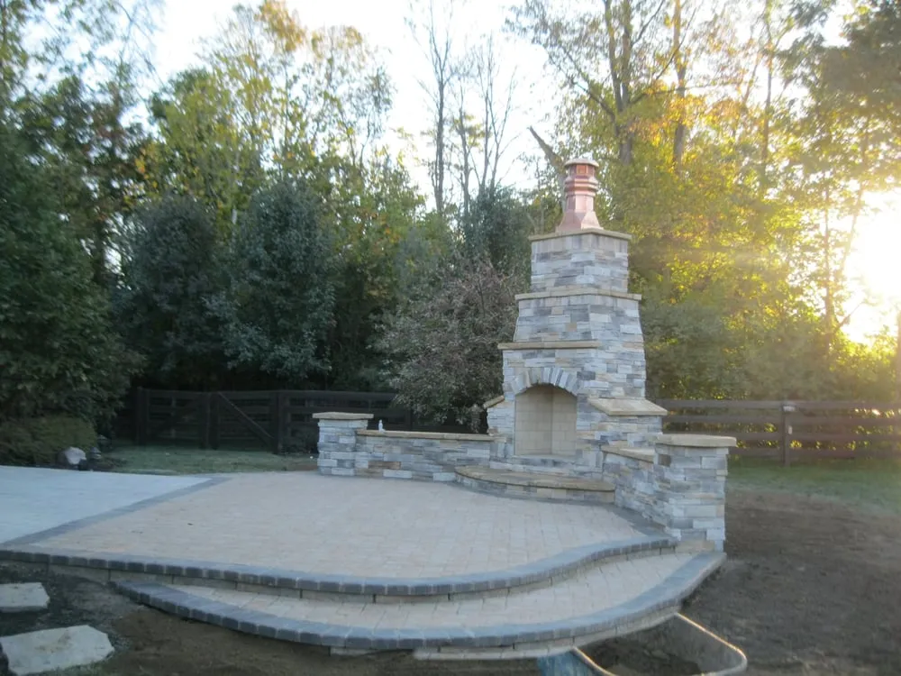 Trusted yard cleanup service for beautiful yards across Lebanon, OH - Creech's Lawn & Landscape Garden Center