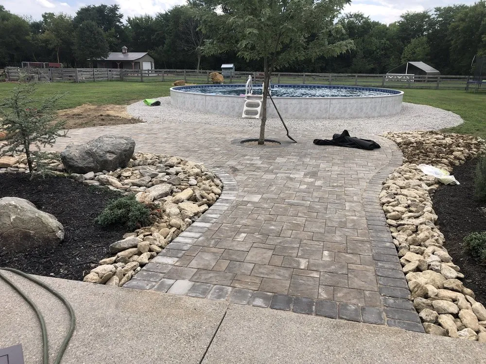 Expert landscaping services experts serving Lebanon, OH - Creech's Lawn & Landscape Garden Center