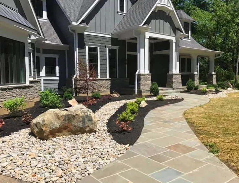 Expert landscaping services experts serving Lebanon, OH - Creech's Lawn & Landscape Garden Center
