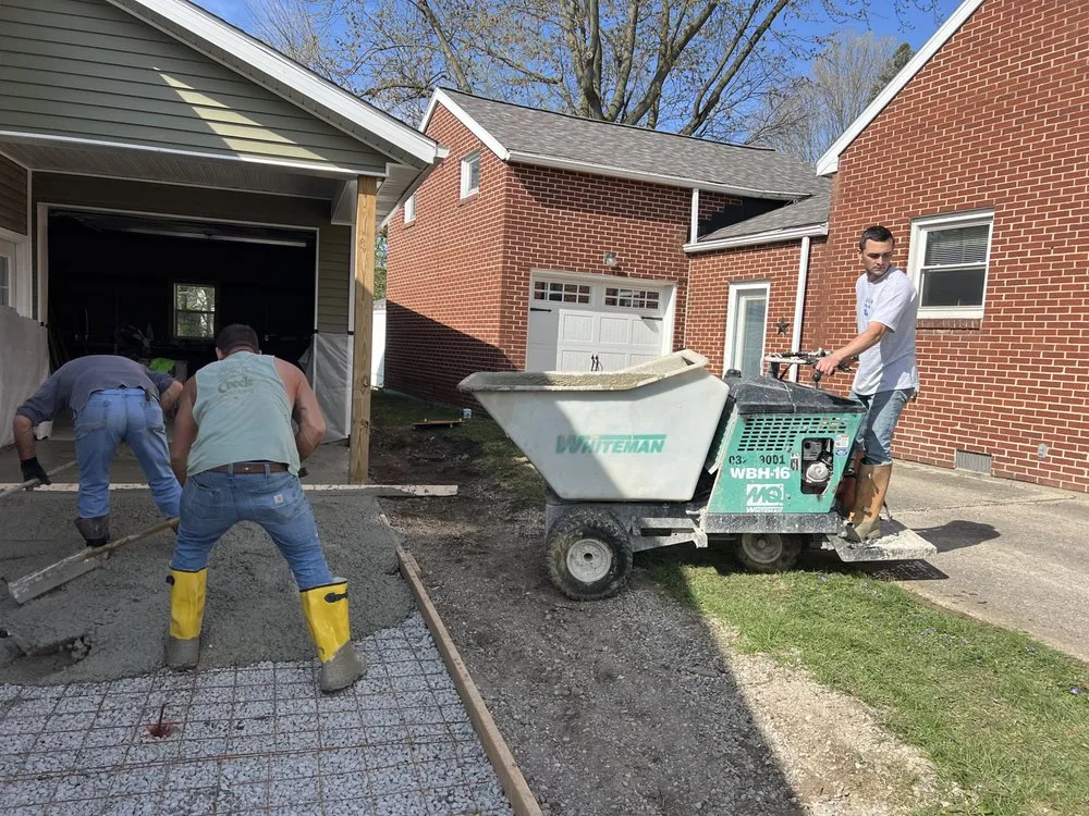 Expert lawn care service for beautiful yards across Bryan, OH - Creek Landscaping