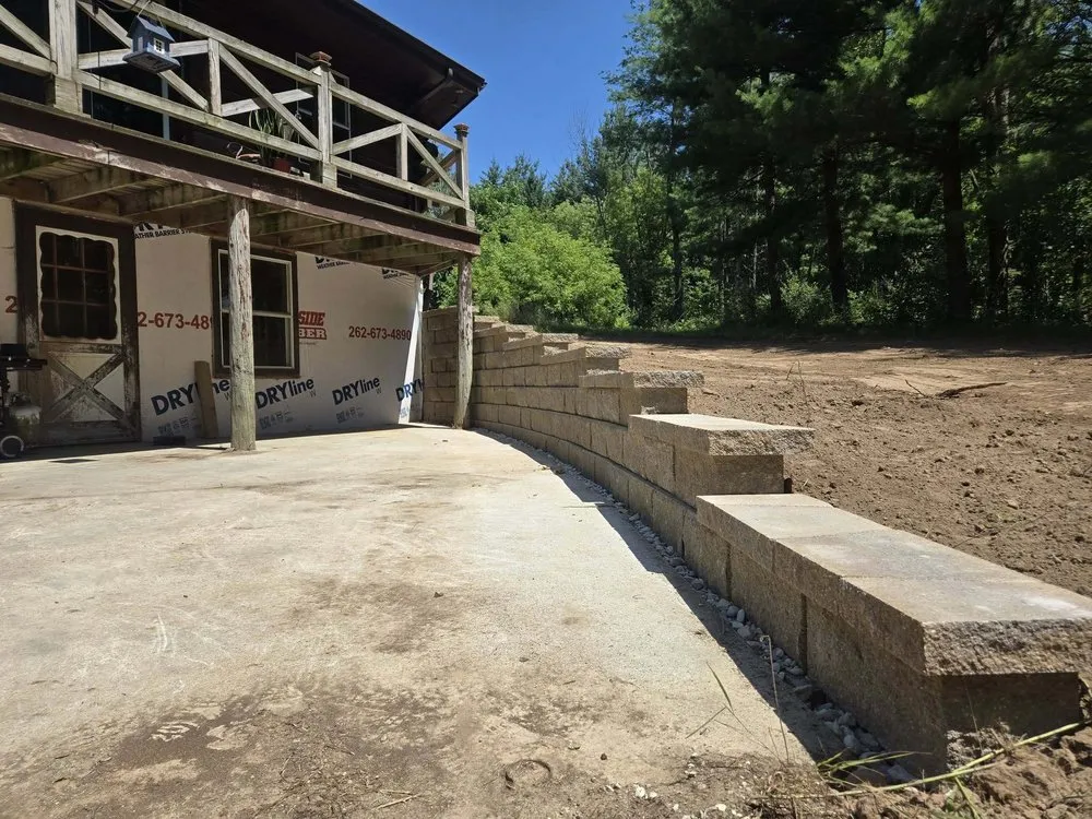 Custom outdoor landscaping experts serving Slinger, WI - Creek View Landscape