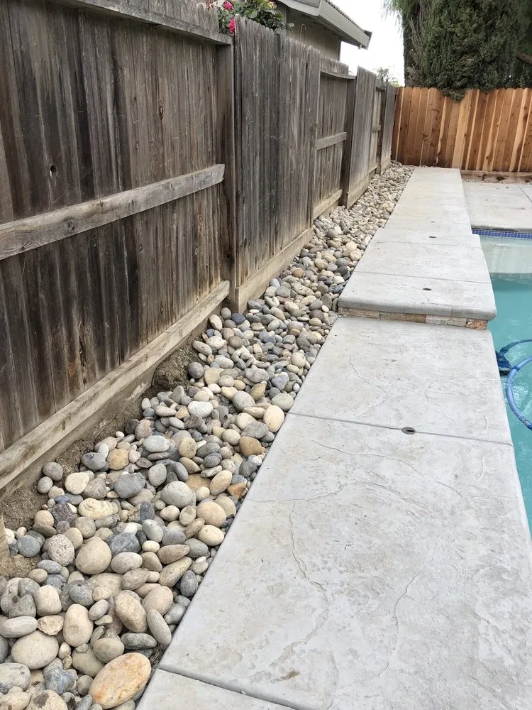 Reliable outdoor landscaping with custom design across Los Banos, CA - Creekside Landscape