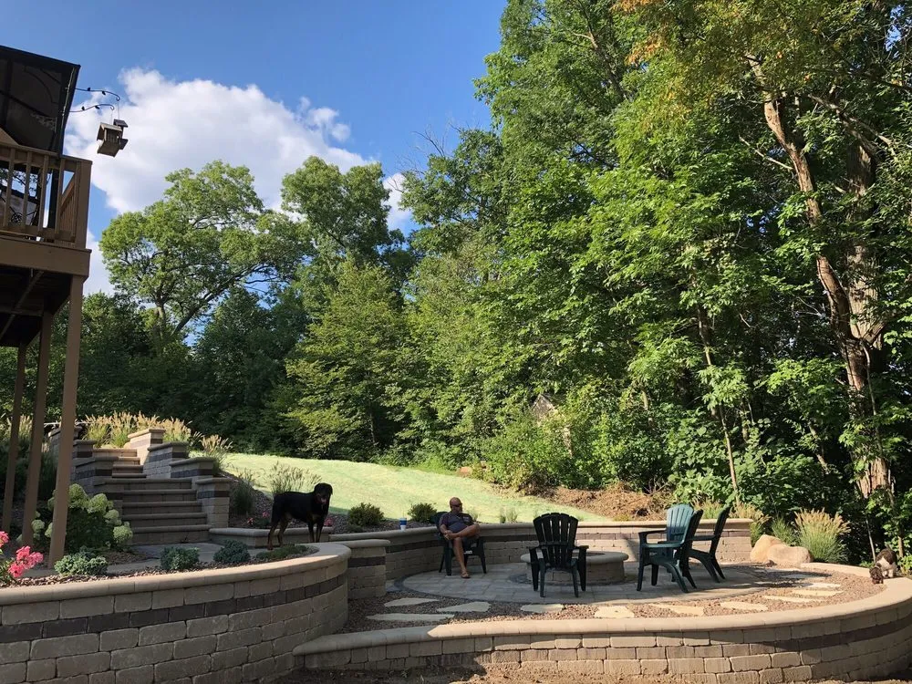 Reliable garden landscaping experts serving Crown Point, IN - Creekside Outdoor Living