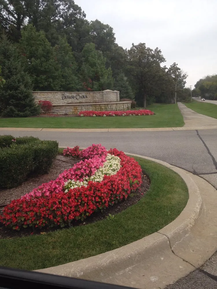 Reliable yard cleanup service experts serving Sharon, WI - Creekstone