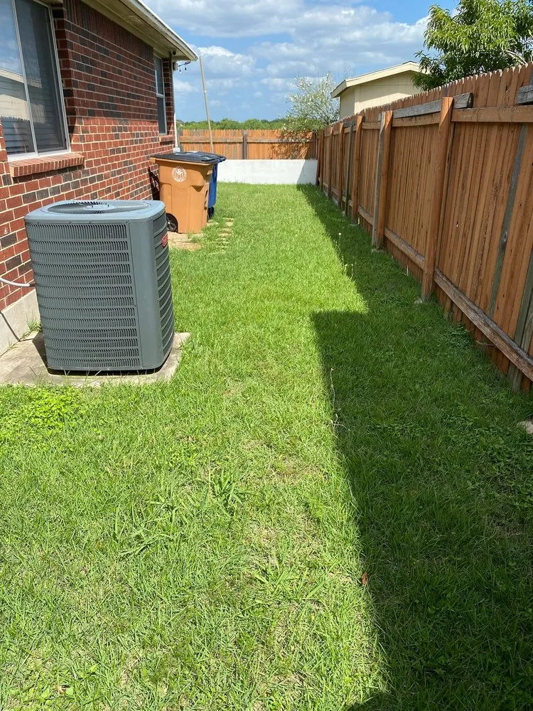 Top-rated landscaping services experts serving Cedar Creek, TX - Creekwood Lawn & Landscaping